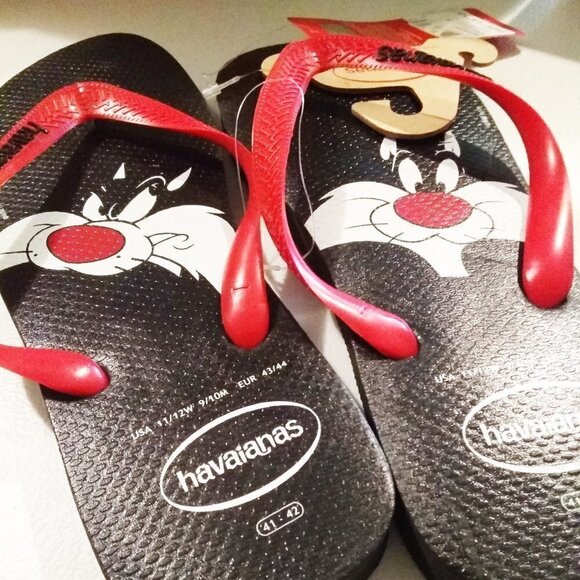 Havaianas Sylvester - NWT - Men's Flip Flops Size 11/12 - Looney Tunes! MSRP $26 - Picture 2 of 10